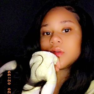 Meet your Posher, Desirae